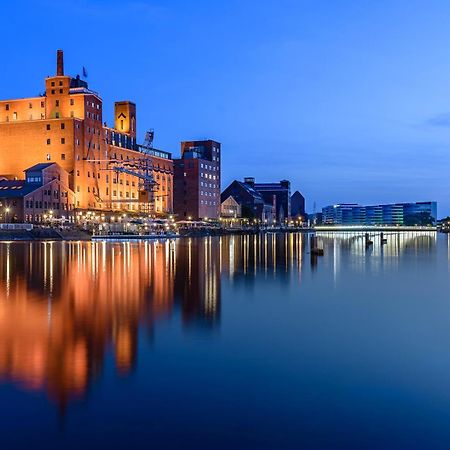 City Apartment Duisburg 2#Netflix &Wlan &Kingsize Bett & Kaffee Maschine & Central & 500M Innenhafen & 2 Min U Bahn מראה חיצוני תמונה