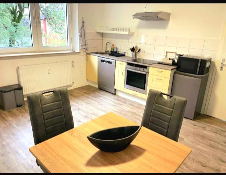 City Apartment Duisburg 2#Netflix &Wlan &Kingsize Bett & Kaffee Maschine & Central & 500M Innenhafen & 2 Min U Bahn מראה חיצוני תמונה